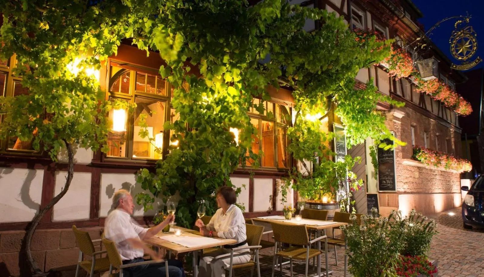 Hotel Weinhaus Stern Buergstadt 3*,